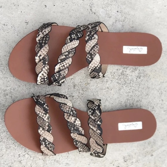 LAST 2 PAIRS 7 & 8🐍 snake print sandals 🐍 - Picture 3 of 3
